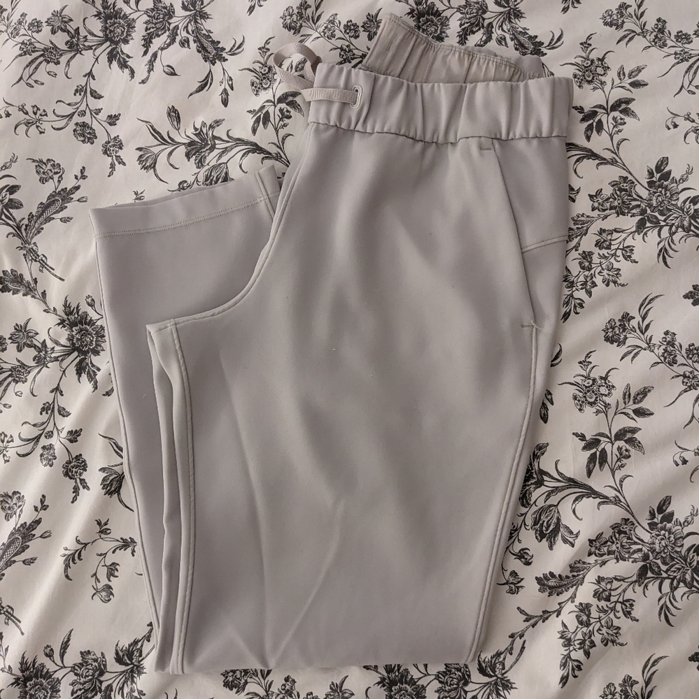 Lululemon On The Fly 7/8 pants